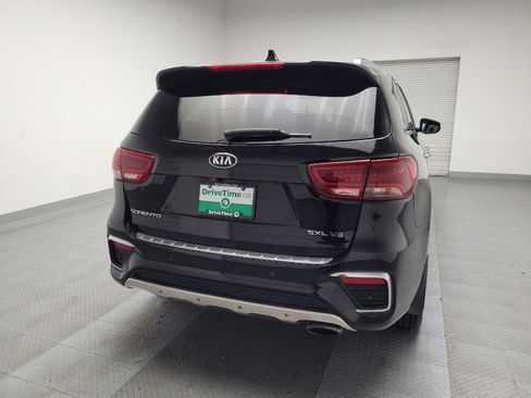 Used 2019 Kia Sorento SX image 7