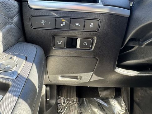 Used 2021 Hyundai Palisade Calligraphy image 34