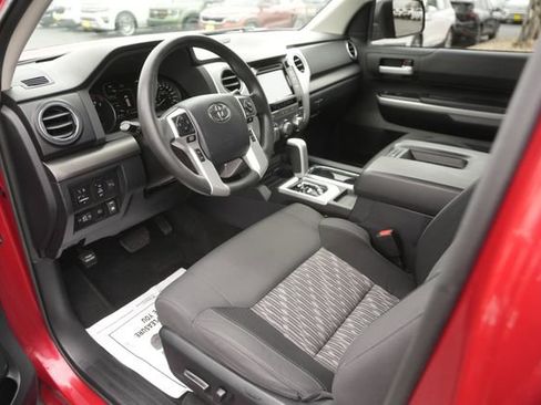 Used 2018 Toyota Tundra SR5 w/ SR5 Upgrade Package image 8
