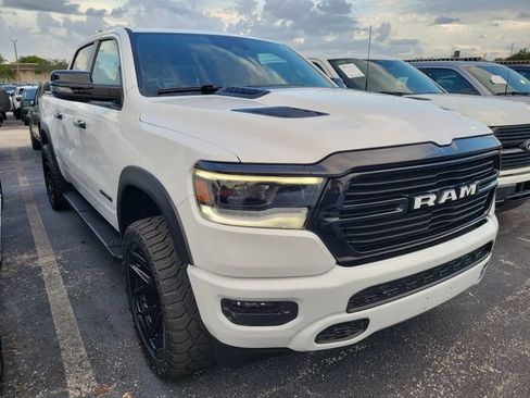 Used 2024 RAM 1500 Laramie AWD/4WD image 2