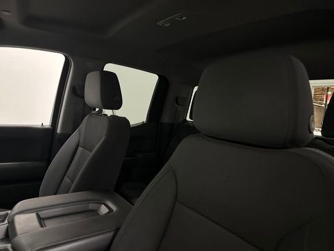 Used 2020 Chevrolet Silverado 1500 Custom w/ Custom Value Package AWD/4WD image 32