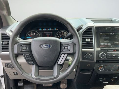 Used 2015 Ford F150 XLT w/ Equipment Group 301A Mid RWD image 10