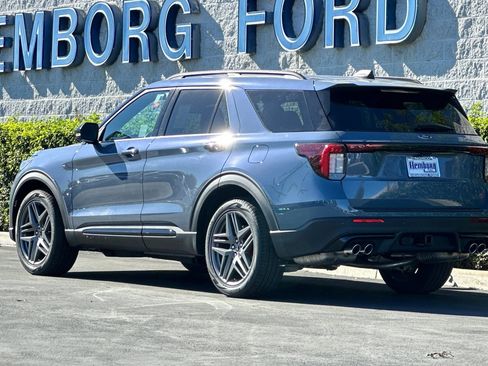 New 2026 Ford Explorer ST image 6