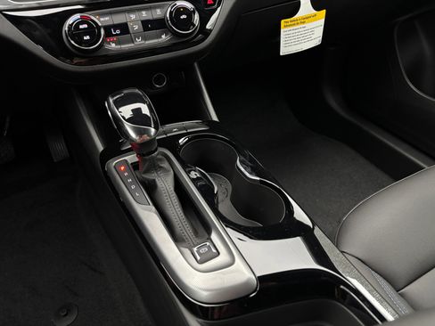New 2026 Buick Envista Sport Touring w/ Convenience I Package FWD image 25