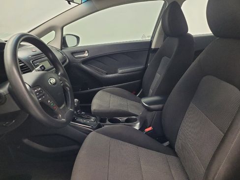 Used 2018 Kia Forte LX FWD image 17