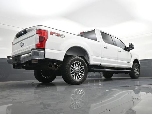 Used 2019 Ford F250 Lariat w/ Lariat Ultimate Package AWD/4WD image 27