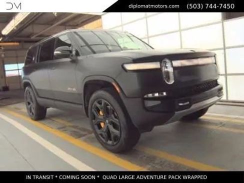 Used 2024 Rivian R1S Adventure AWD/4WD image 3