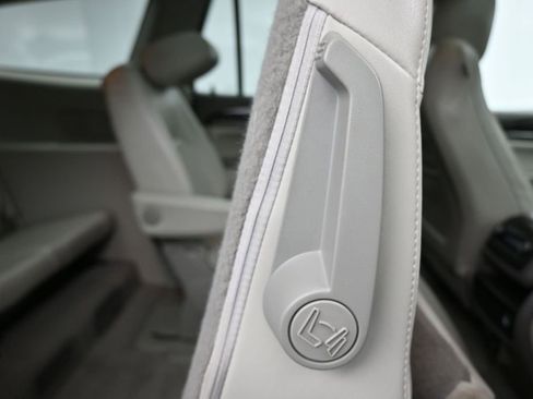 Used 2017 Buick Enclave Leather AWD/4WD image 49