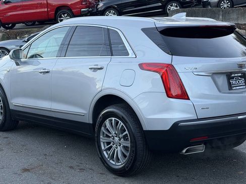 Used 2017 Cadillac XT5 Luxury w/ Driver Awareness Package image 3