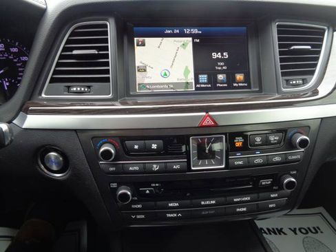 Used 2018 Genesis G80 3.8 image 32