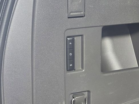 Used 2021 Ford Expedition XLT RWD image 27