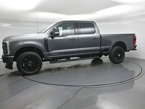 New 2026 Ford F250 Lariat w/ Black Appearance Package image 28