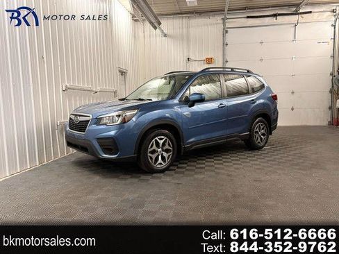 Used 2019 Subaru Forester Premium w/ All-Weather Package AWD/4WD image 1