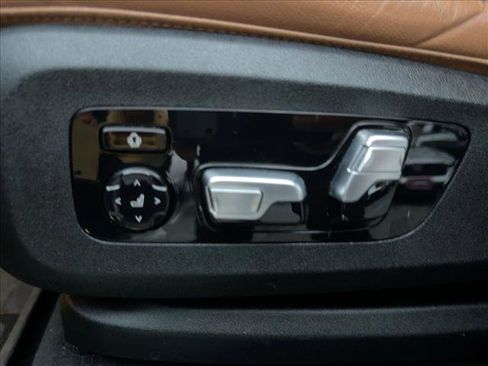 Used 2022 BMW X5 xDrive40i w/ M Sport Package image 29