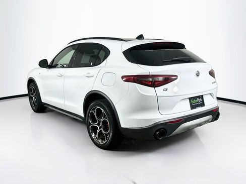 Used 2023 Alfa Romeo Stelvio Ti AWD/4WD image 5