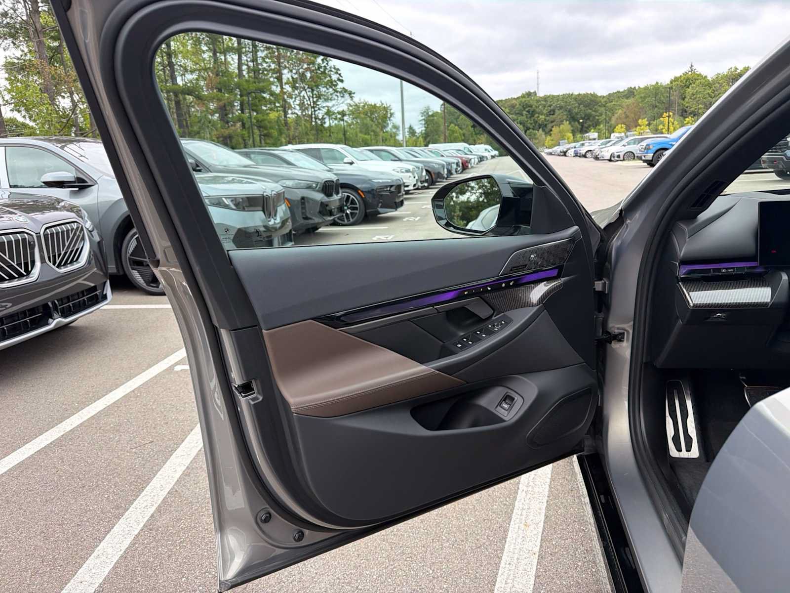 Used 2024 BMW i5 M60 w/ Premium Package AWD/4WD image 17