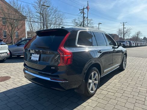 Used 2024 Volvo XC90 B5 Core w/ Climate Package AWD/4WD image 37