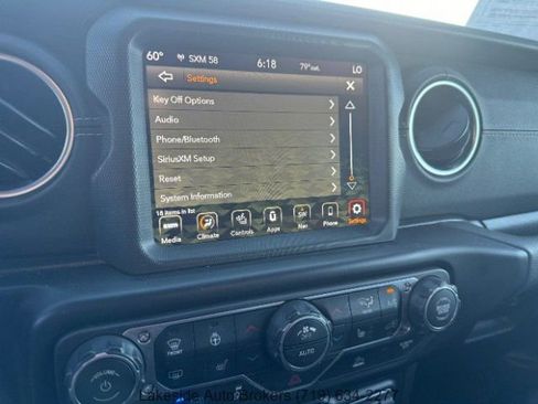 Used 2022 Jeep Wrangler Unlimited Sahara w/ Cold Weather Group AWD/4WD image 32
