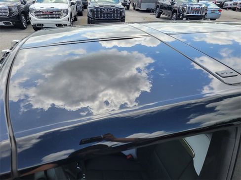 New 2025 GMC Hummer EV 2X image 30