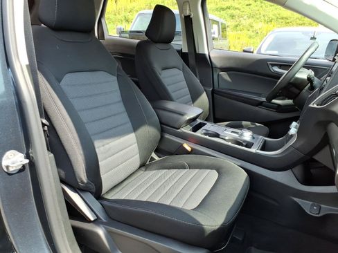 Certified 2023 Ford Edge SE w/ Black Appearance Package AWD/4WD image 8