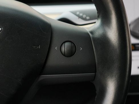 Used 2018 Tesla Model 3 Long Range image 21