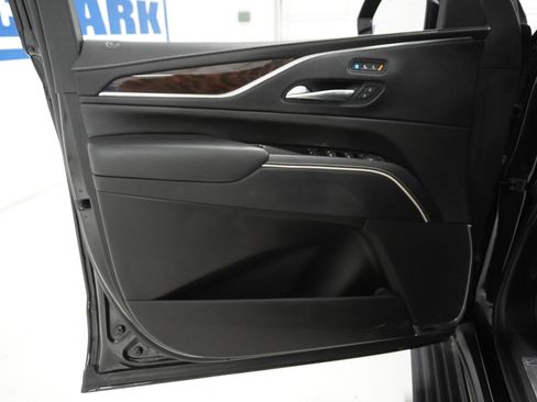 Used 2023 Cadillac Escalade Sport Platinum image 6