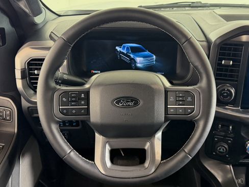 Used 2025 Ford F150 Lariat w/ Equipment Group 501A Mid image 9