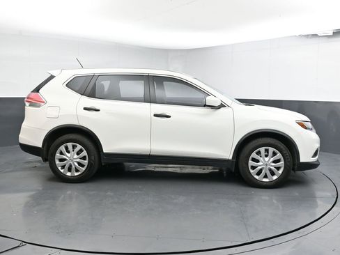 Used 2016 Nissan Rogue S image 9