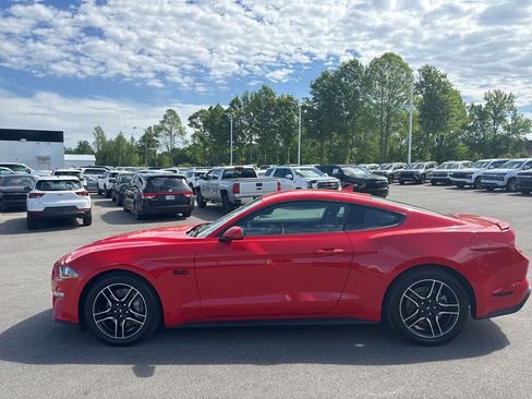 Used 2022 Ford Mustang GT Premium image 2