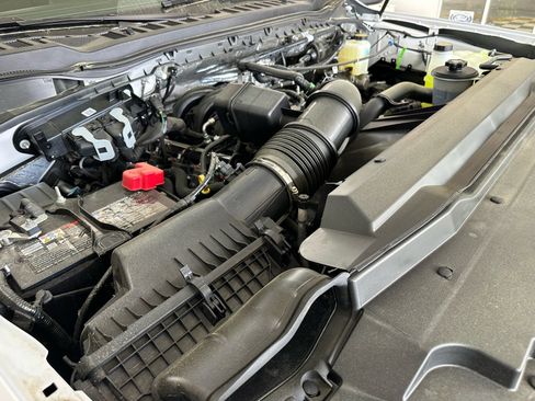 New 2026 Ford F250 XL w/ XL Chrome Package AWD/4WD image 14
