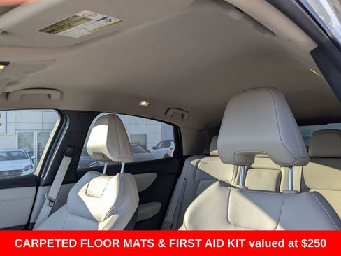 Used 2023 Nissan Ariya AWD image 25