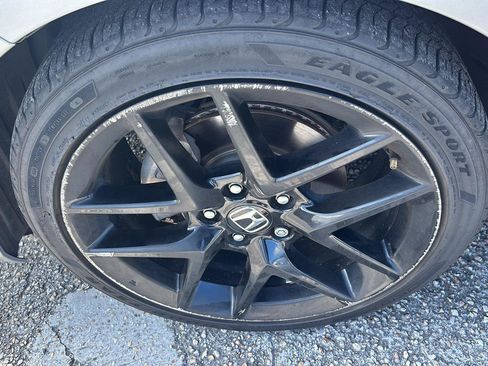 Used 2023 Honda Civic Sport image 12