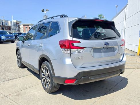 Used 2023 Subaru Forester Limited AWD/4WD image 3