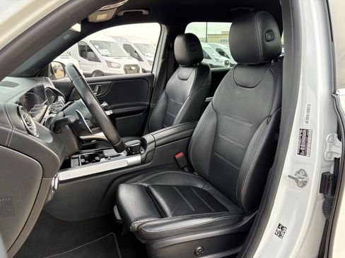 Used 2022 Mercedes-Benz GLB 35 AMG 4MATIC image 25