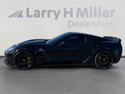 Used 2016 Chevrolet Corvette Z06 w/ C7.r Special Edition image 2