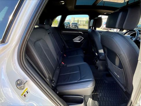 Used 2019 Audi Q3 2.0T Premium Plus image 19