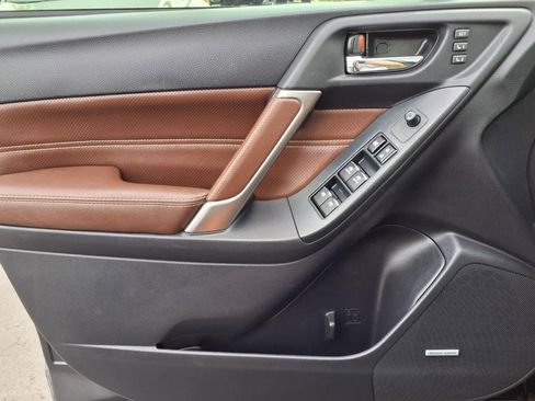 Used 2017 Subaru Forester 2.5i Touring image 28