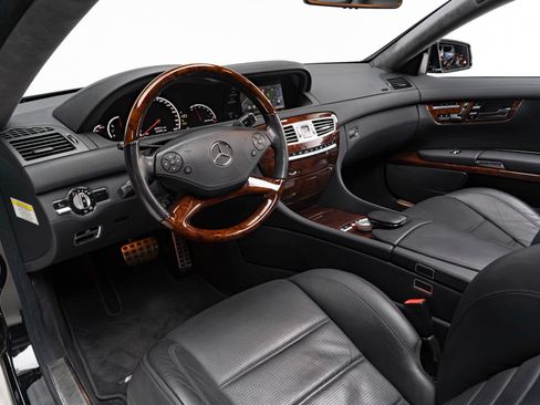 Used 2012 Mercedes-Benz CL 63 AMG image 12