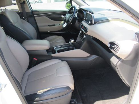 Used 2020 Hyundai Santa Fe SEL w/ Convenience + Premium Package image 9