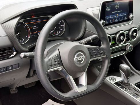 Used 2023 Nissan Sentra SV FWD image 14
