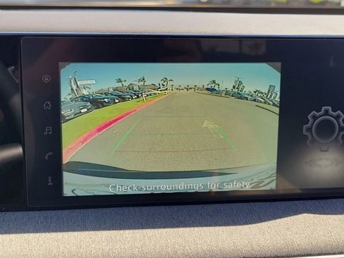 Used 2025 Nissan Kicks SV FWD image 14