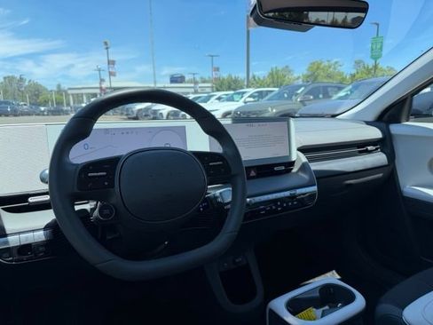 Certified 2024 Hyundai Ioniq 5 SEL RWD image 15