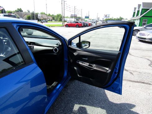 Used 2020 Nissan Versa SR w/ Convenience Package image 23