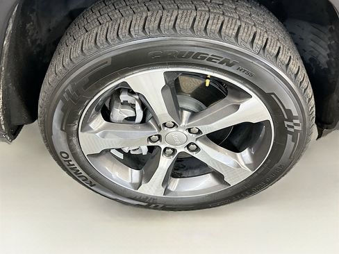 Used 2022 Jeep Grand Cherokee Limited 4xe image 11