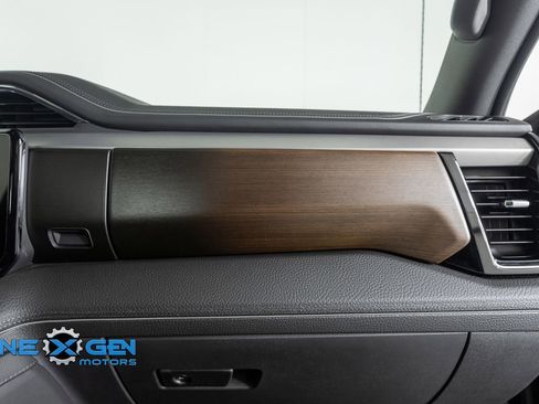 Used 2025 GMC Sierra 1500 Denali w/ Technology Package image 44