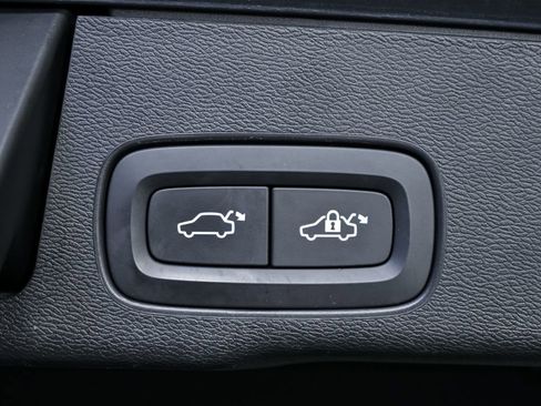 Used 2019 Volvo XC60 T5 Inscription w/ Protection Package Premier FWD image 31