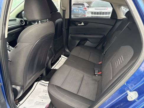 Used 2019 Kia Forte S image 28