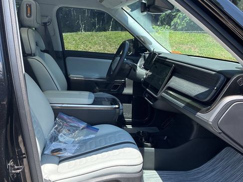 Used 2023 Rivian R1S Adventure AWD/4WD image 17