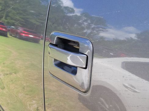 Used 2014 Ford F150 FX4 w/ Equipment Group 402A Luxury AWD/4WD image 15
