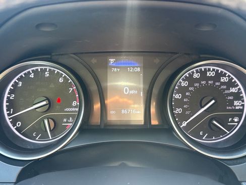 Used 2023 Toyota Camry SE image 13